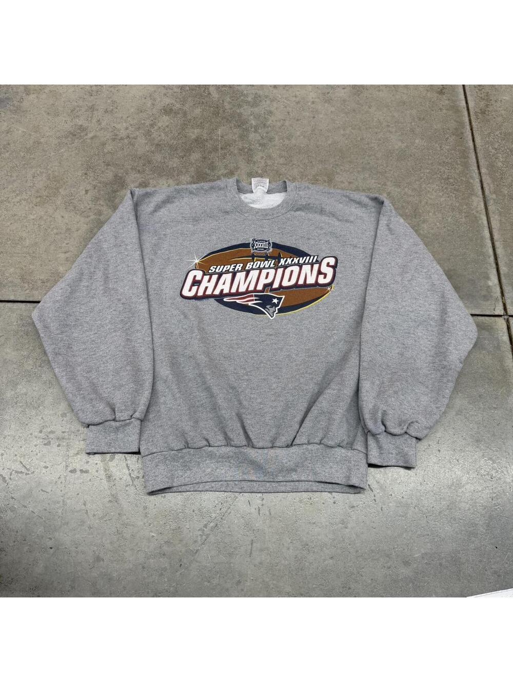 vintage new england patriots super bowl champions grey crewneck size large
